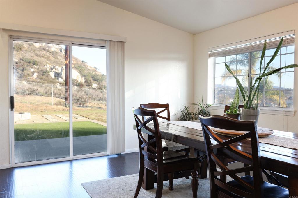 10381 Mountain View Lane