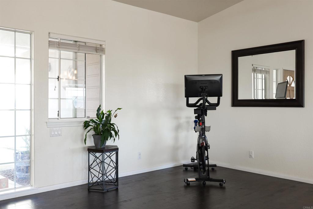 10381 Mountain View Lane