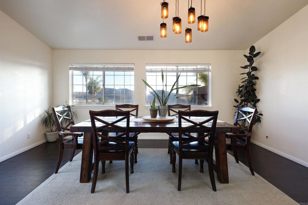 10381 Mountain View Lane