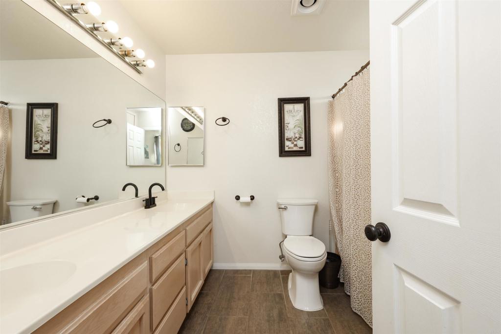 10381 Mountain View Lane