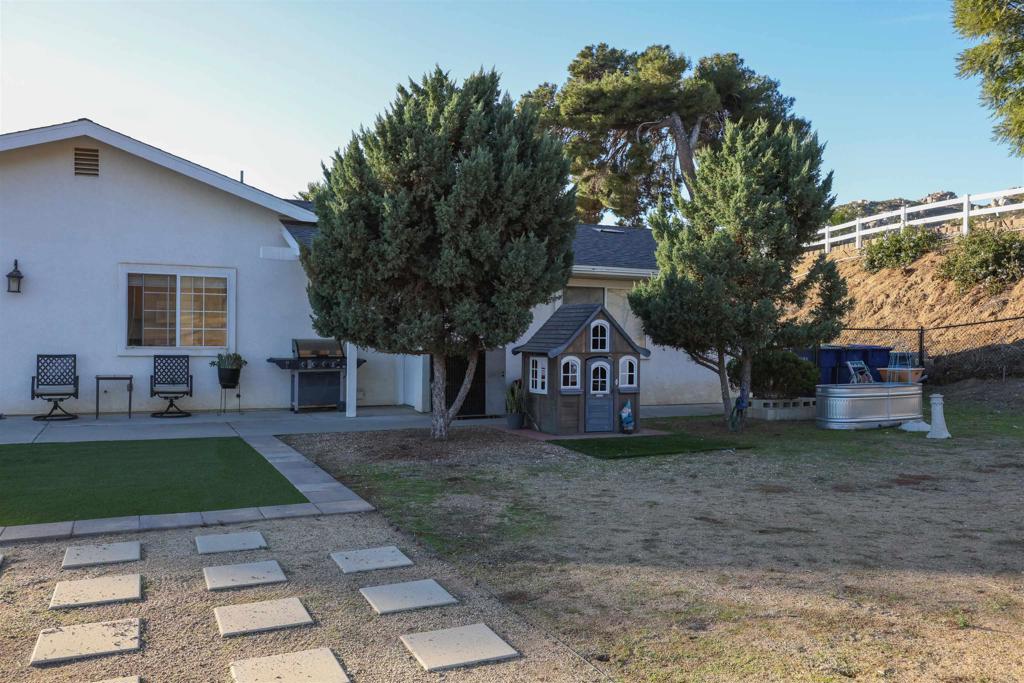 10381 Mountain View Lane