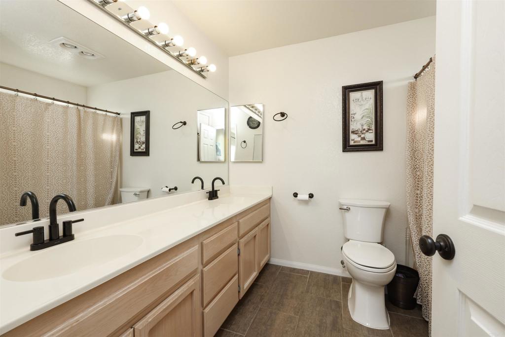 10381 Mountain View Lane