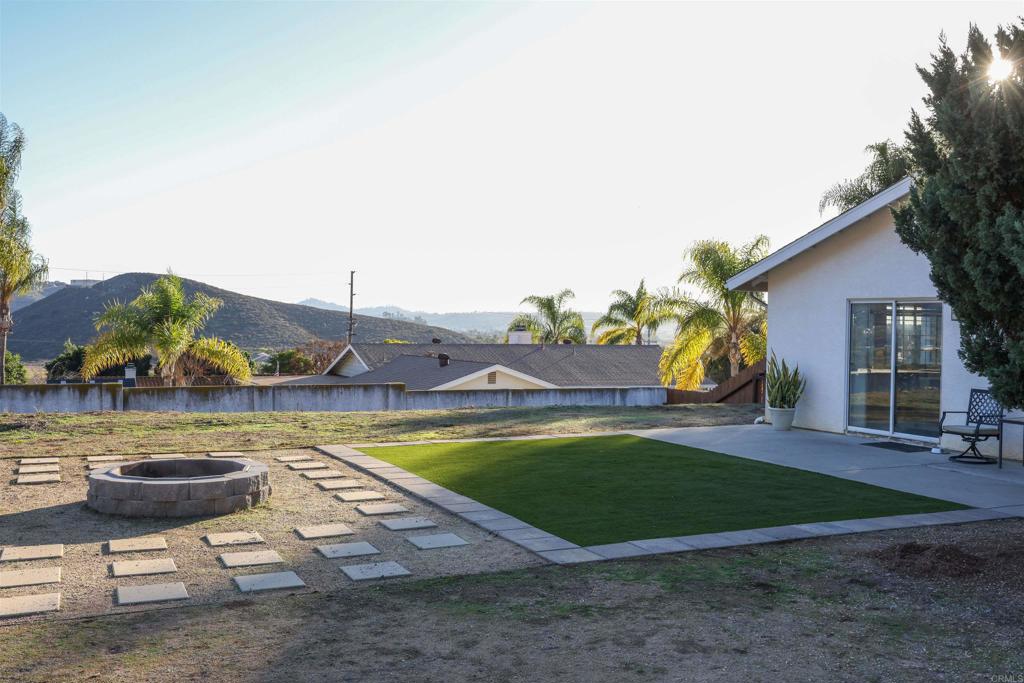 10381 Mountain View Lane