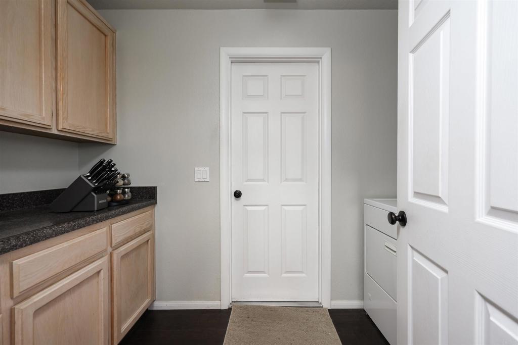 10381 Mountain View Lane