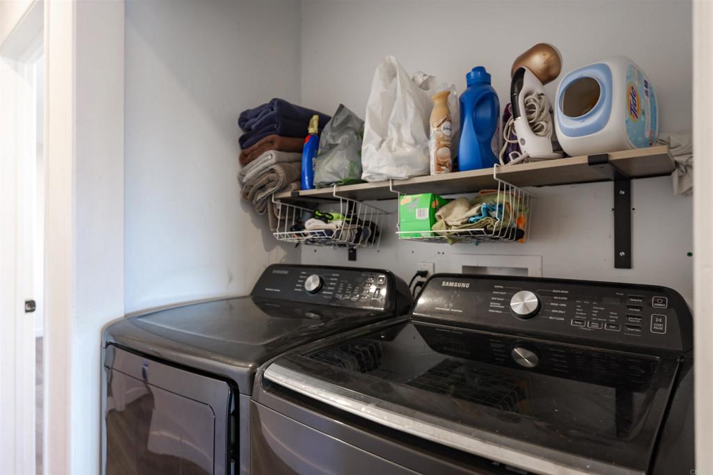 9715 Emerald Hill Lane