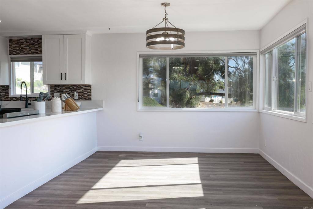 9715 Emerald Hill Lane