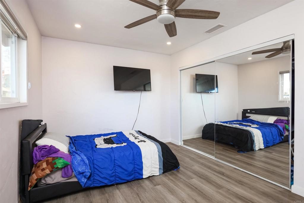 9715 Emerald Hill Lane