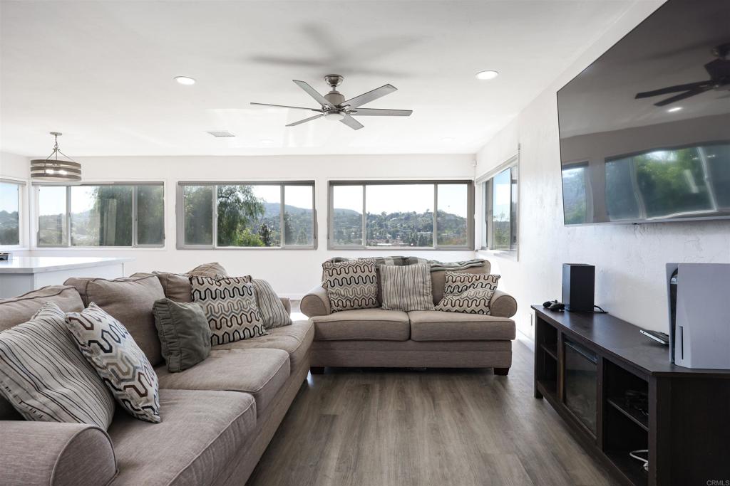 9715 Emerald Hill Lane