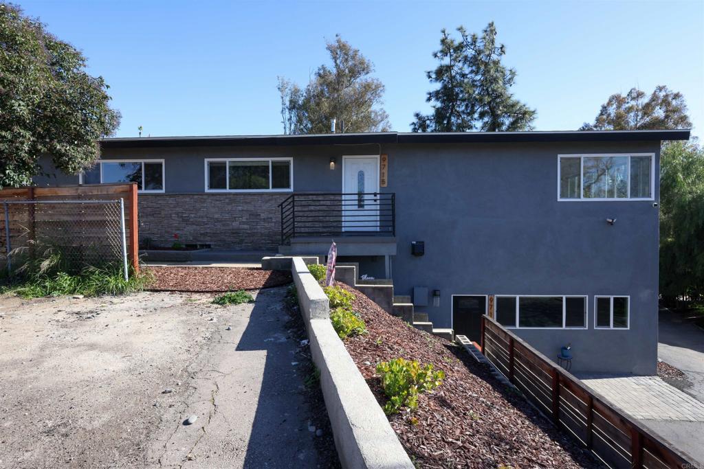 9715 Emerald Hill Lane