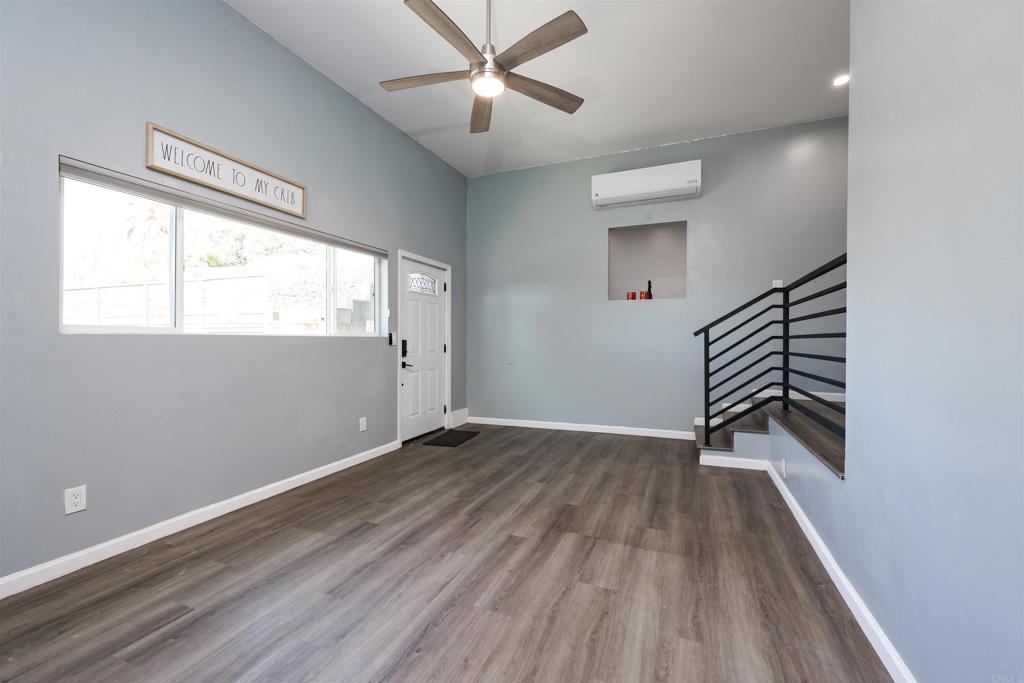 9715 Emerald Hill Lane