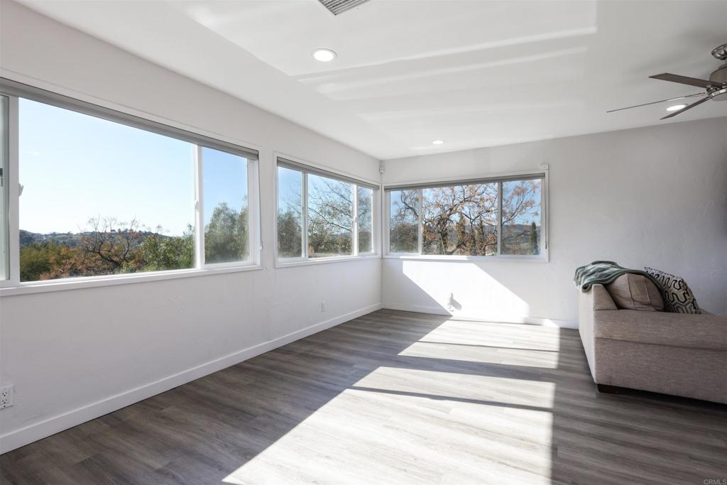 9715 Emerald Hill Lane