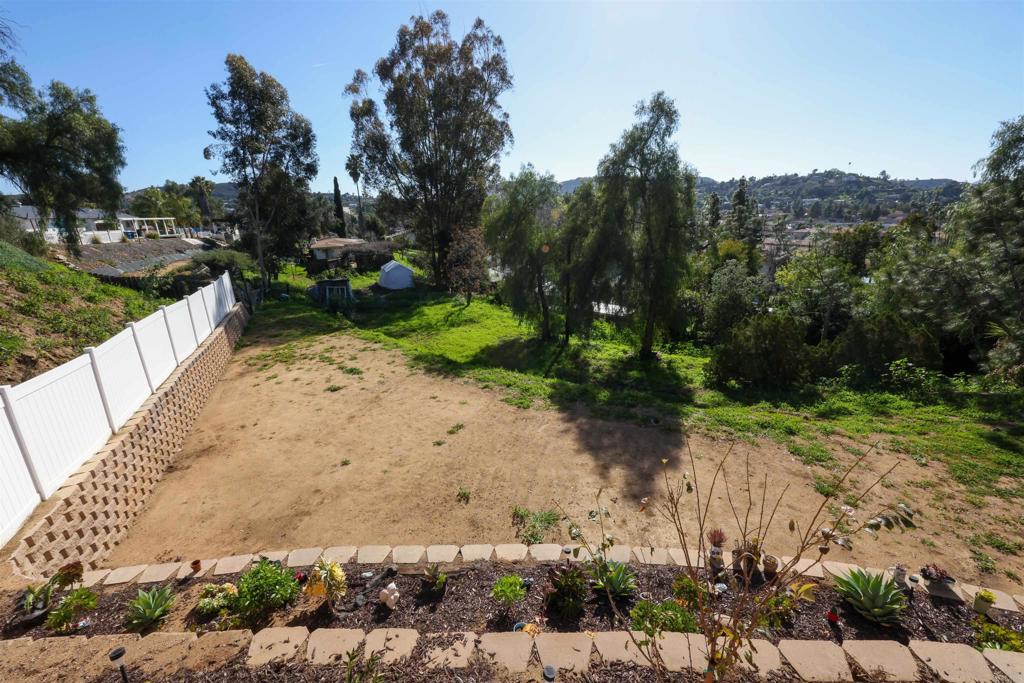 9715 Emerald Hill Lane