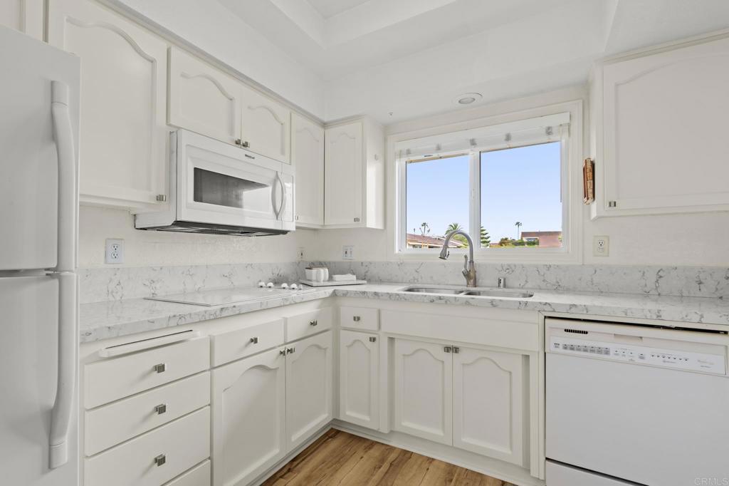 3660 Vista Campana N 30