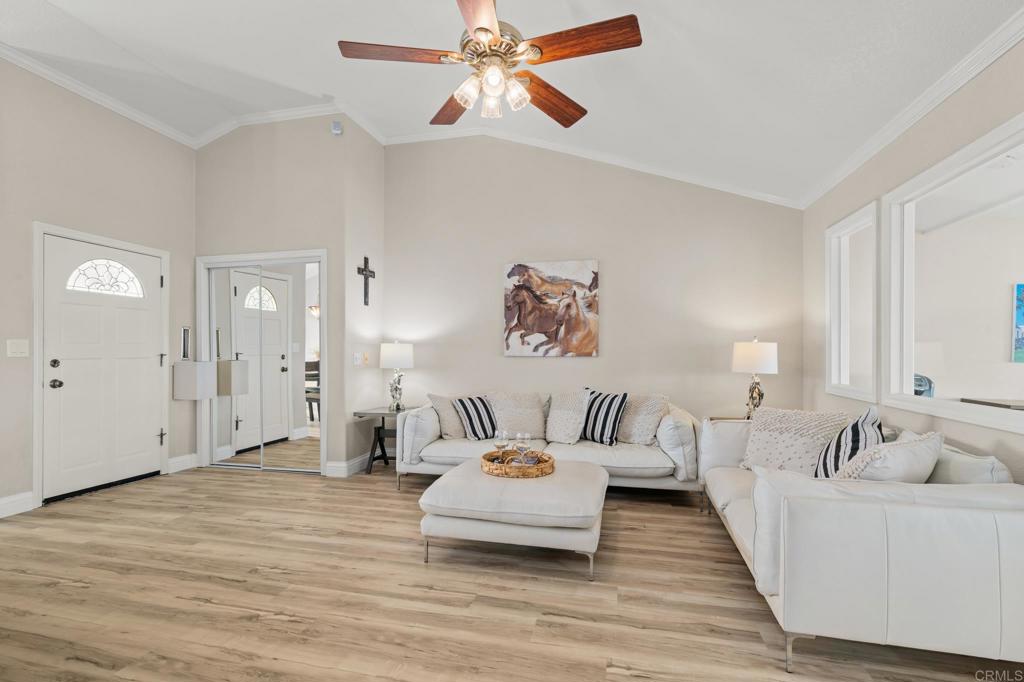 3660 Vista Campana N 30