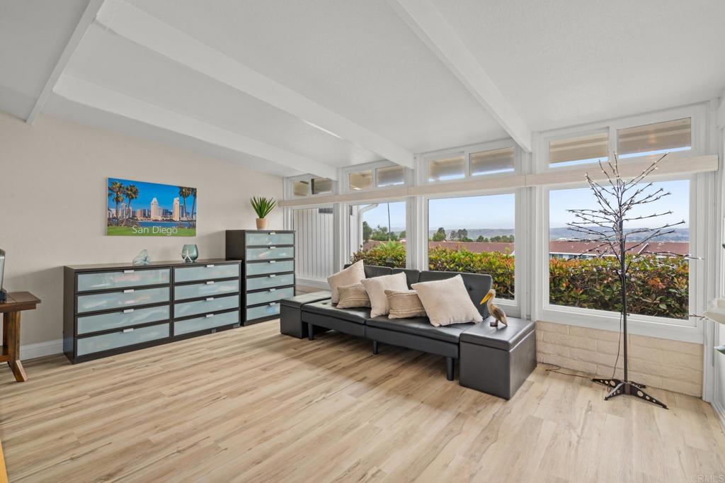 3660 Vista Campana N 30