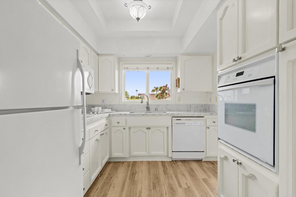 3660 Vista Campana N 30