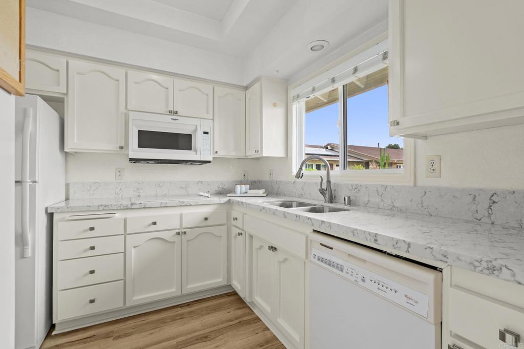 3660 Vista Campana N 30