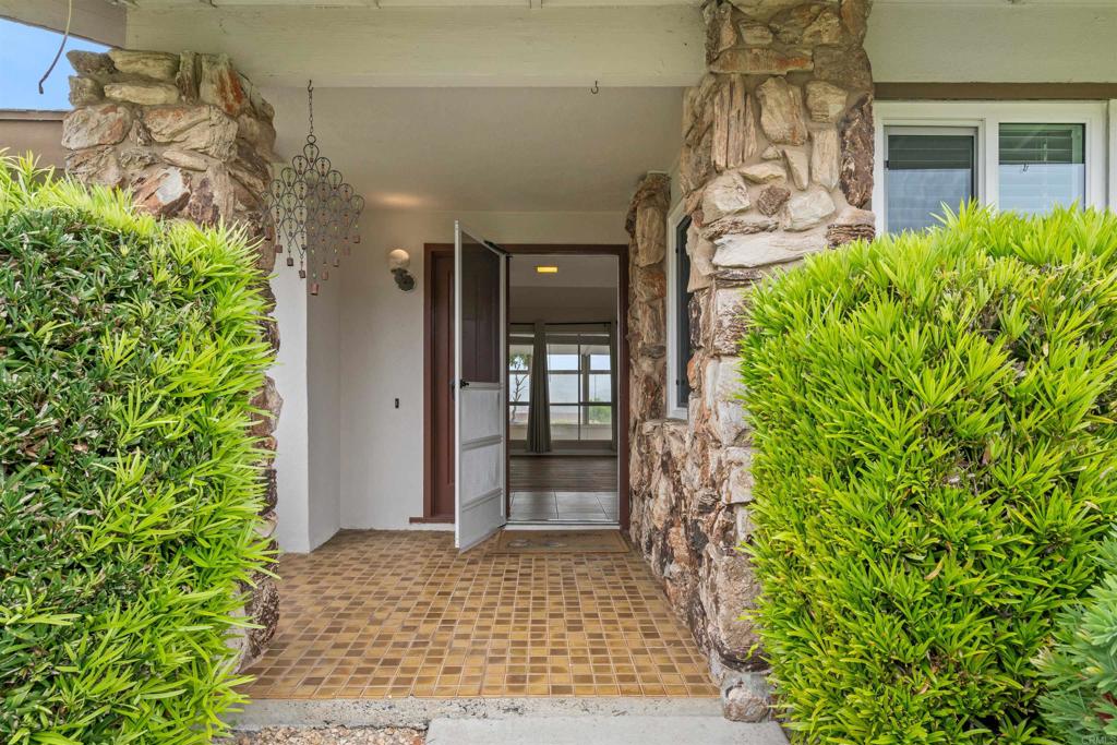 3660 Vista Campana N 33