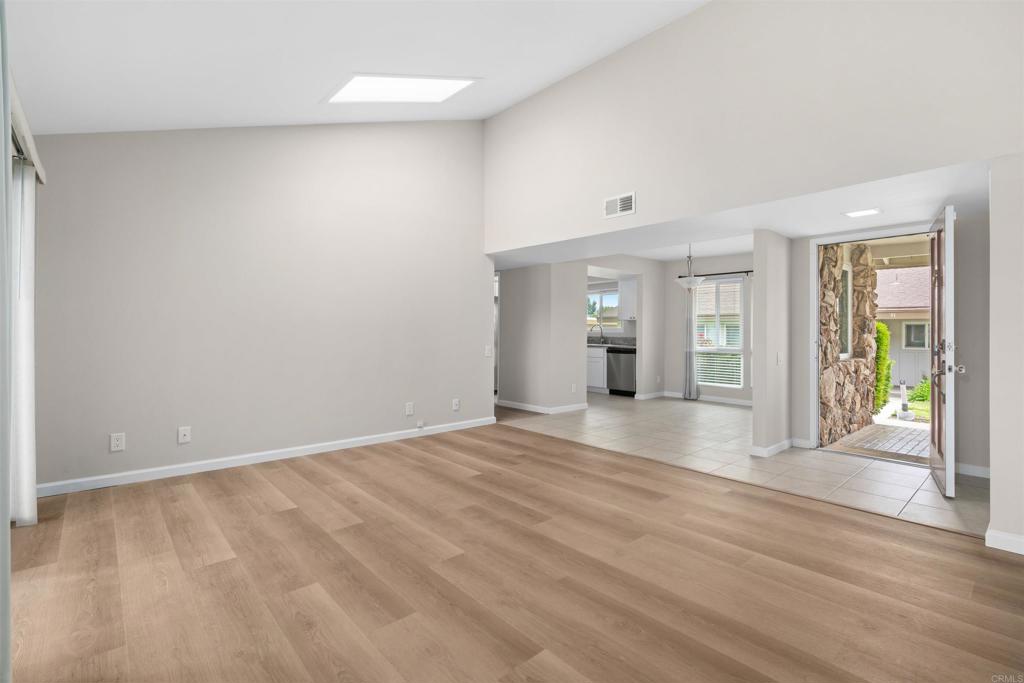 3660 Vista Campana N 33