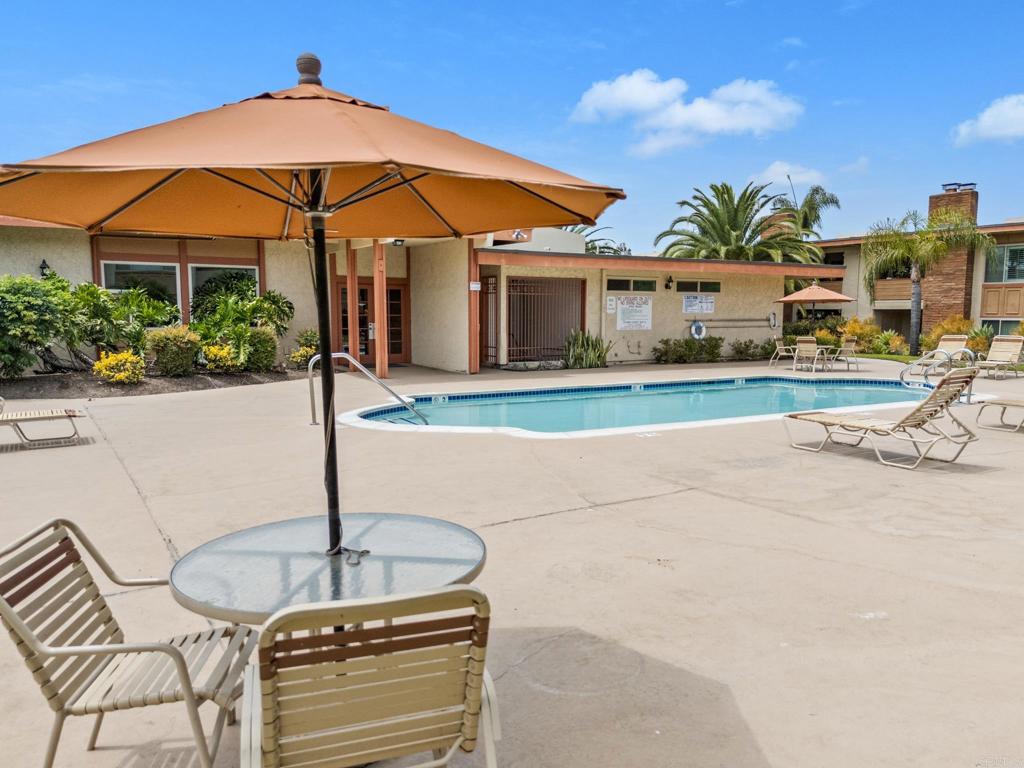 6880 Hyde Park Drive B