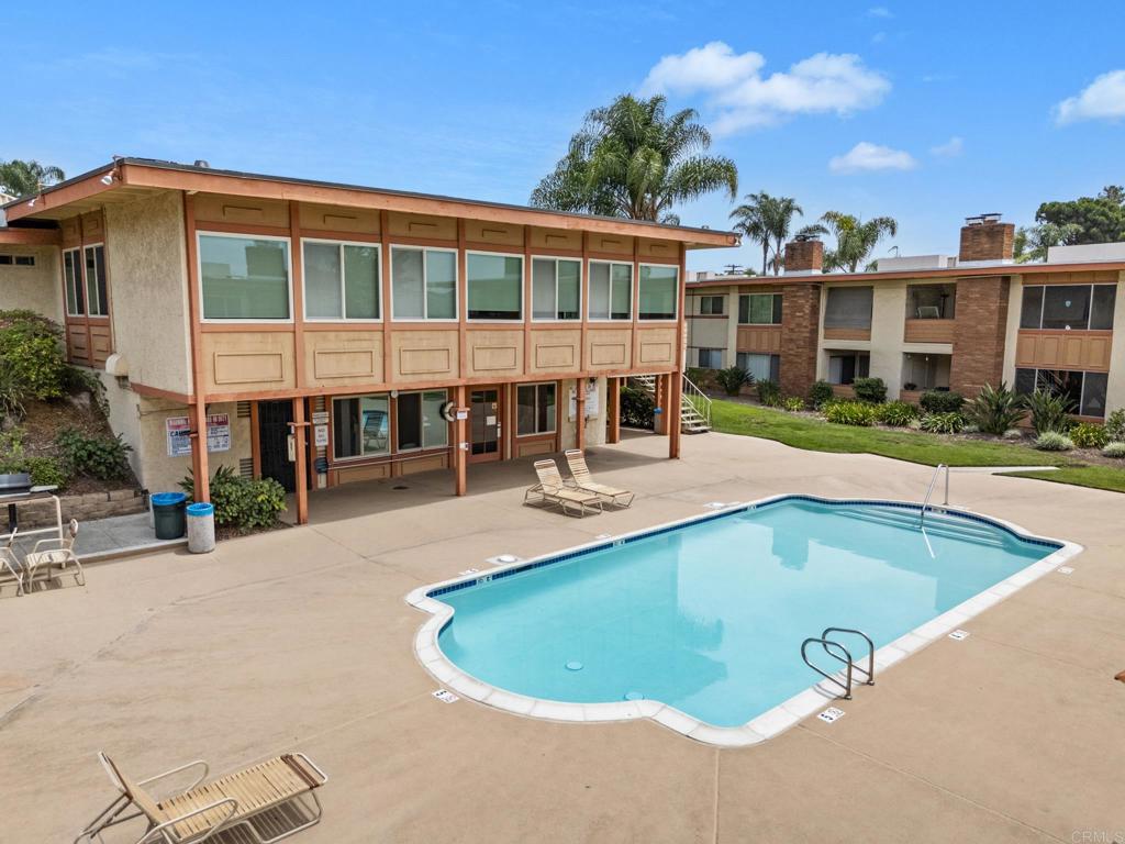 6880 Hyde Park Drive B