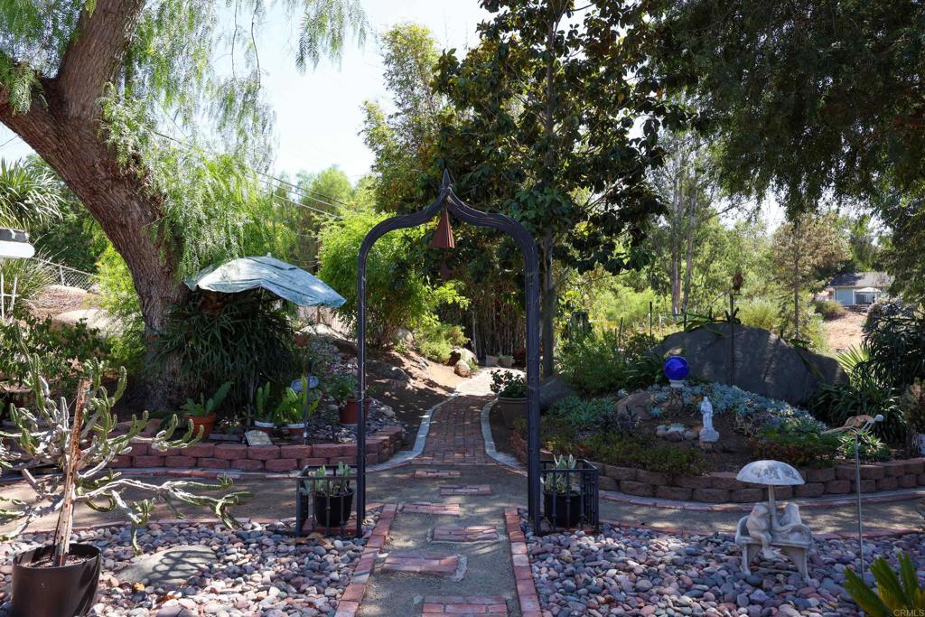 1014 Vista Grande Road