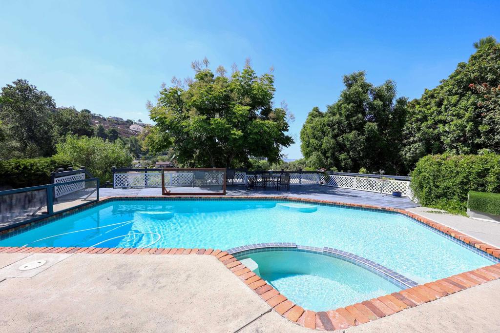 1014 Vista Grande Road