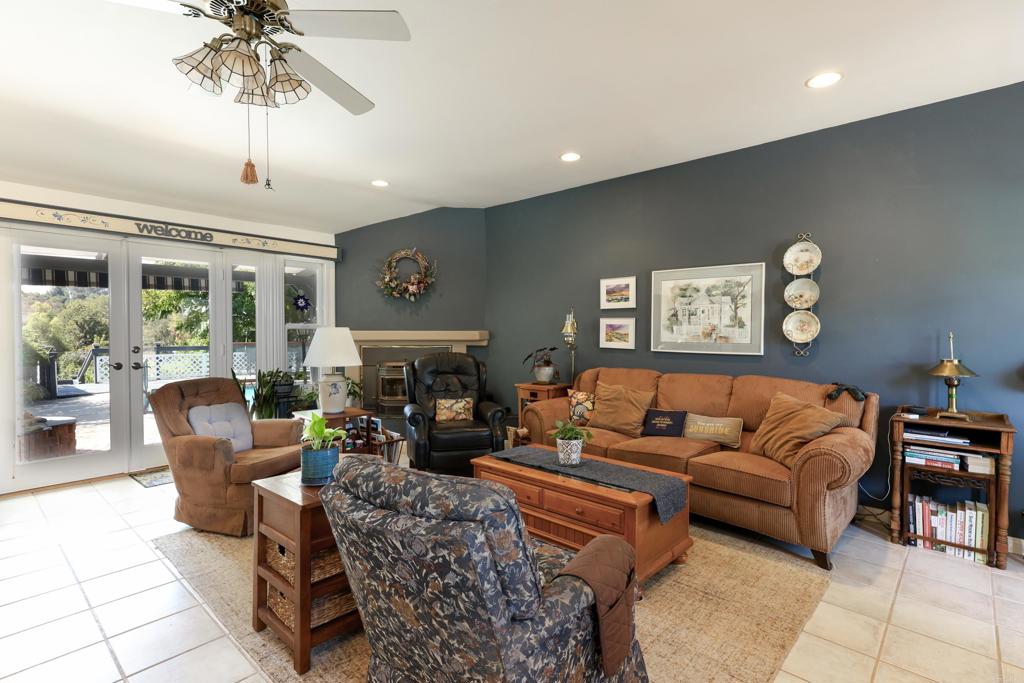 1014 Vista Grande Road