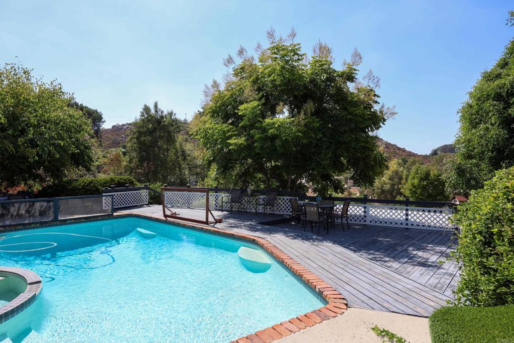 1014 Vista Grande Road