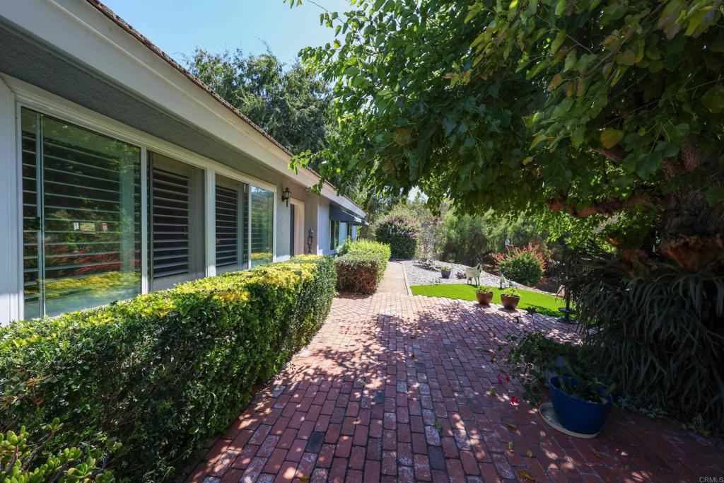 1014 Vista Grande Road