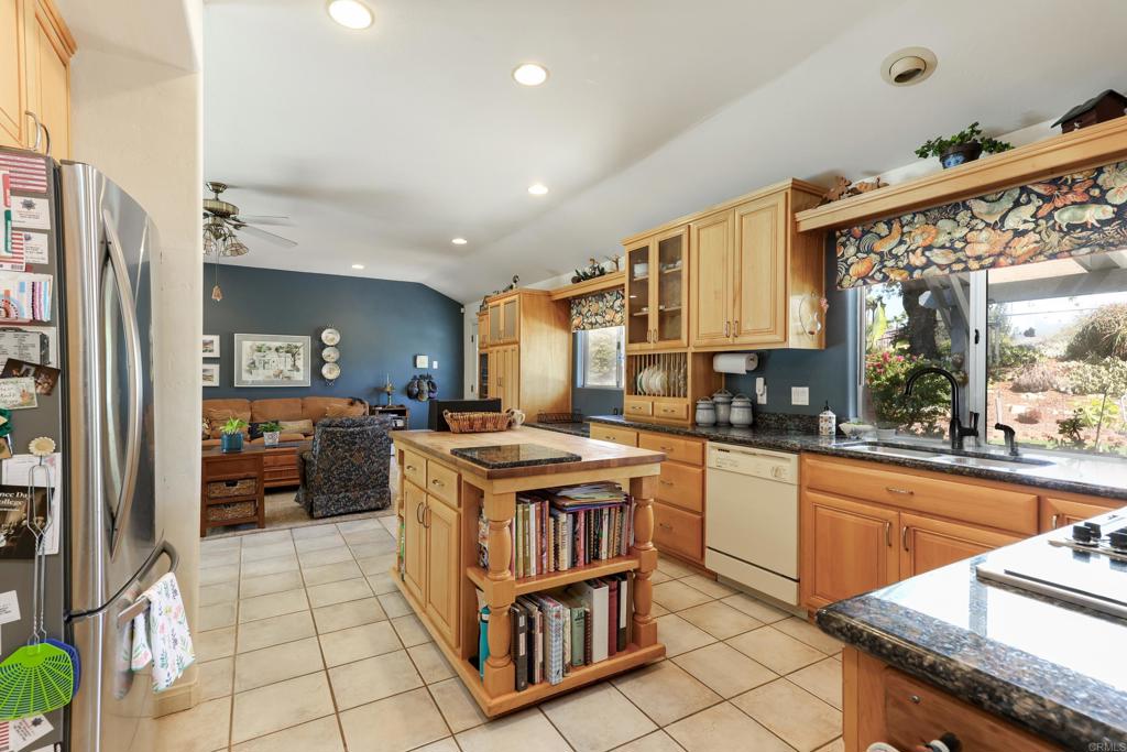 1014 Vista Grande Road