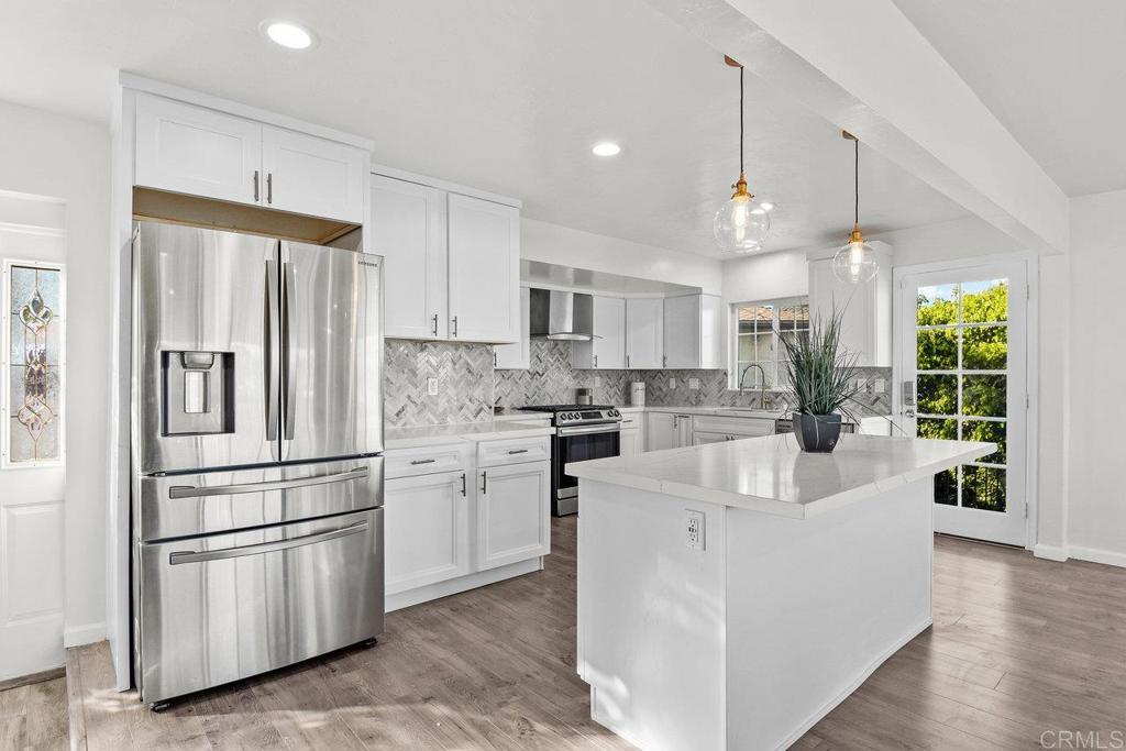 8561 Tio Diego Place