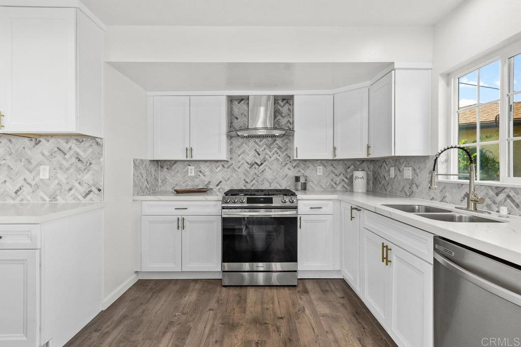 8561 Tio Diego Place