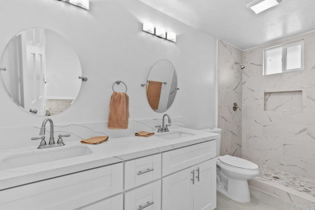 8561 Tio Diego Place