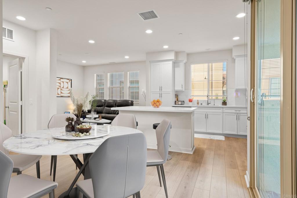 312 Waverunner Court