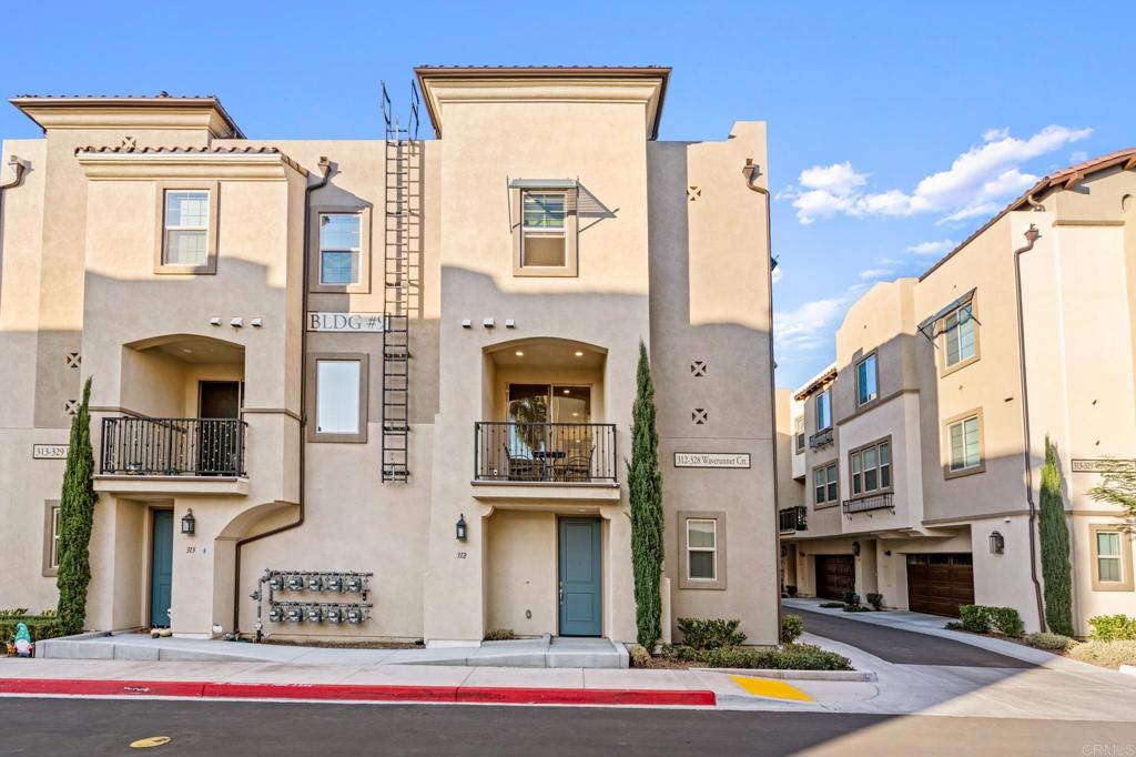 312 Waverunner Court