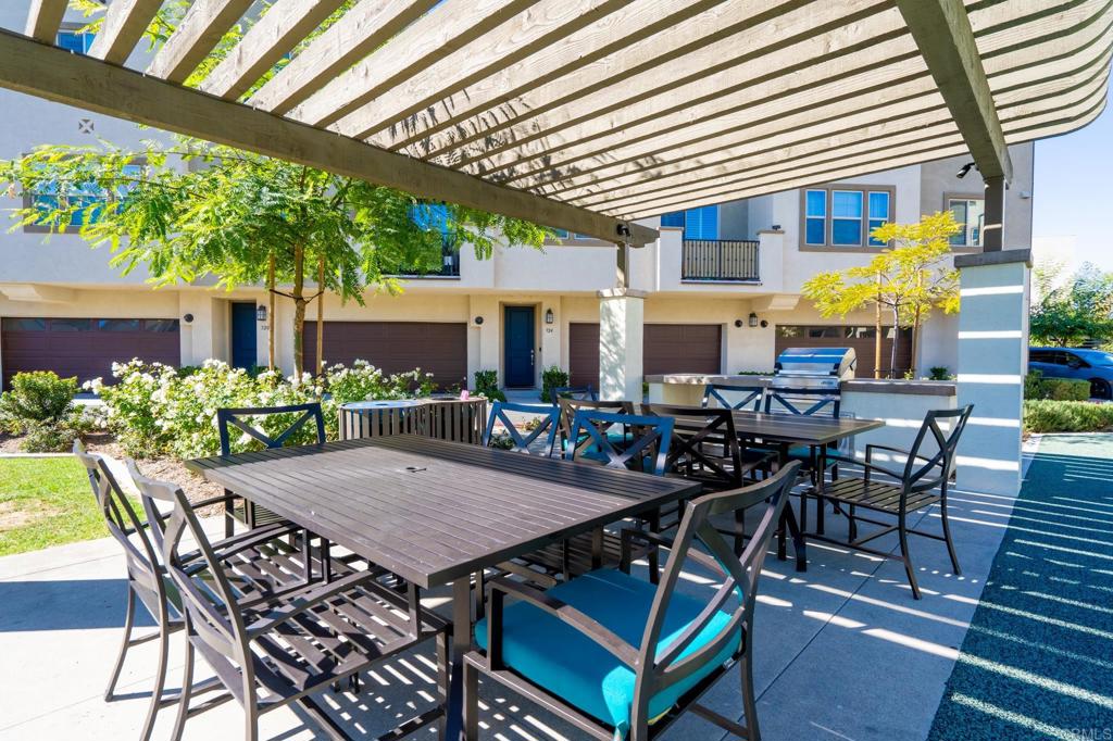 312 Waverunner Court