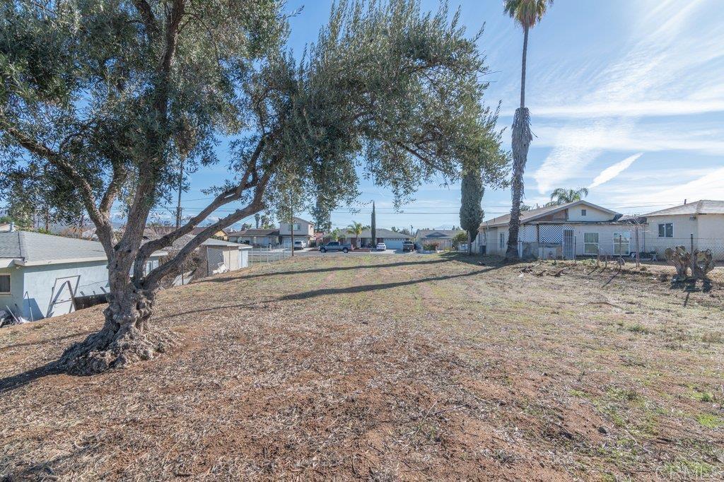 13611 Elsworth Street