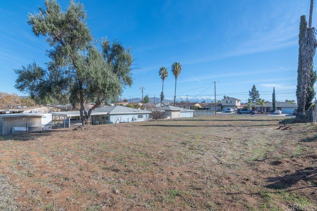 13611 Elsworth Street