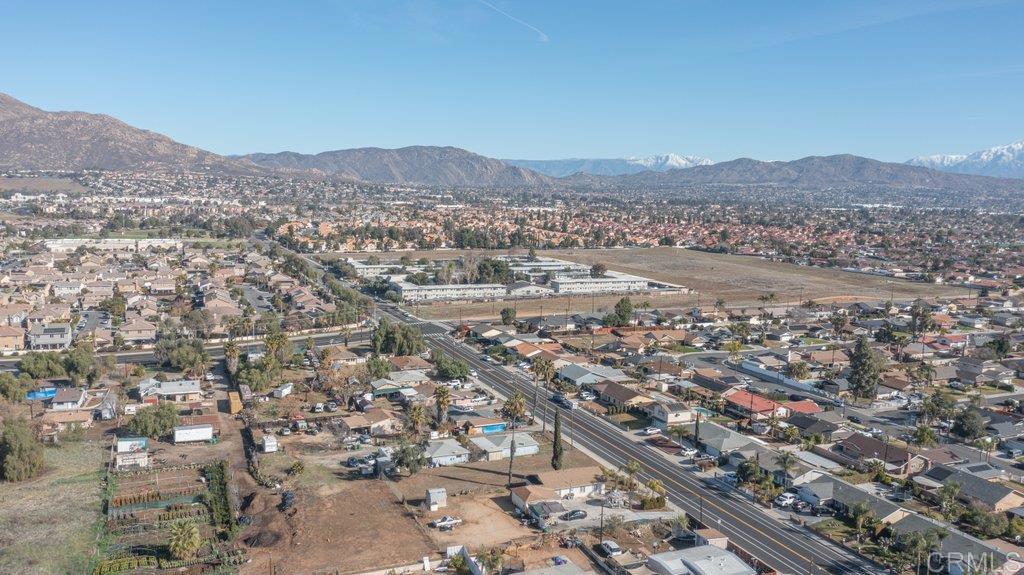 13611 Elsworth Street