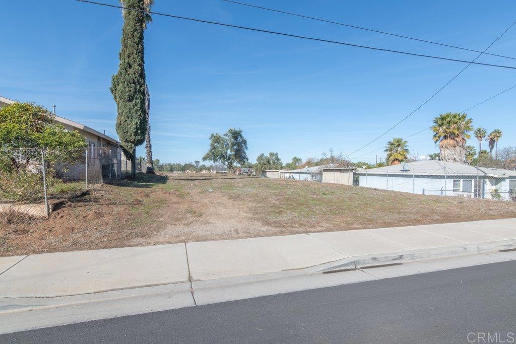 13611 Elsworth Street