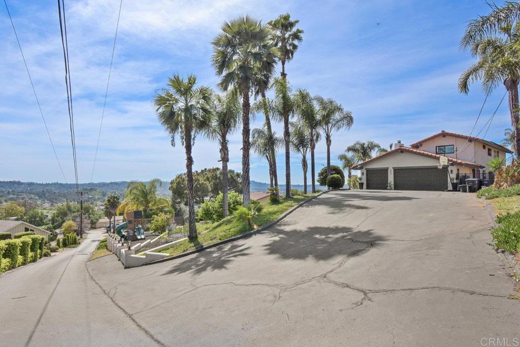 2044 Eula Lane