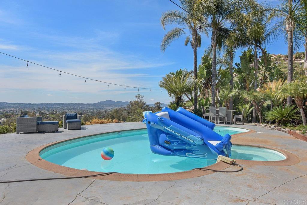 2044 Eula Lane