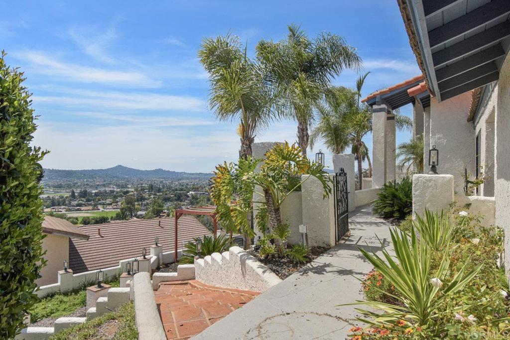 2044 Eula Lane