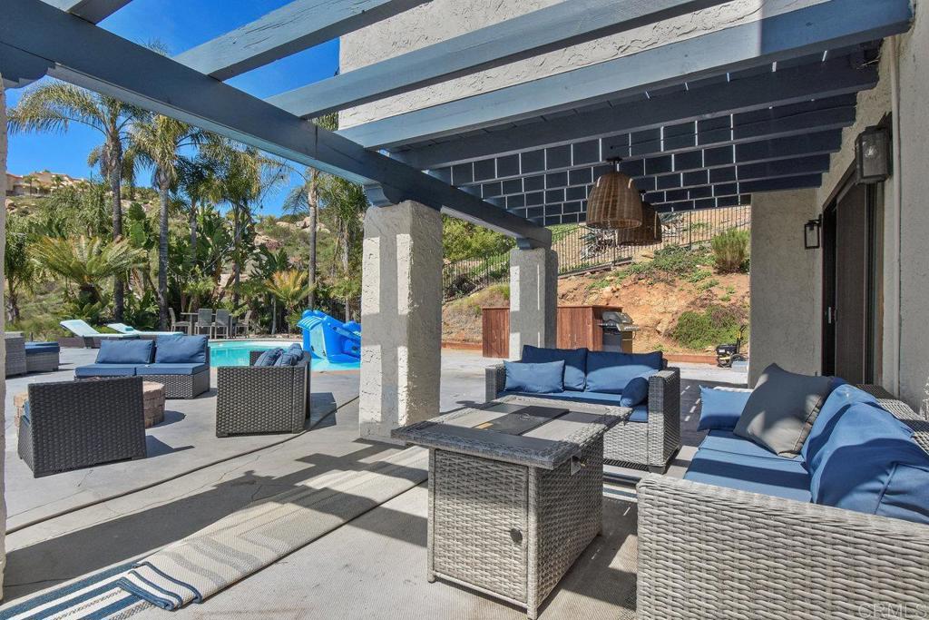 2044 Eula Lane
