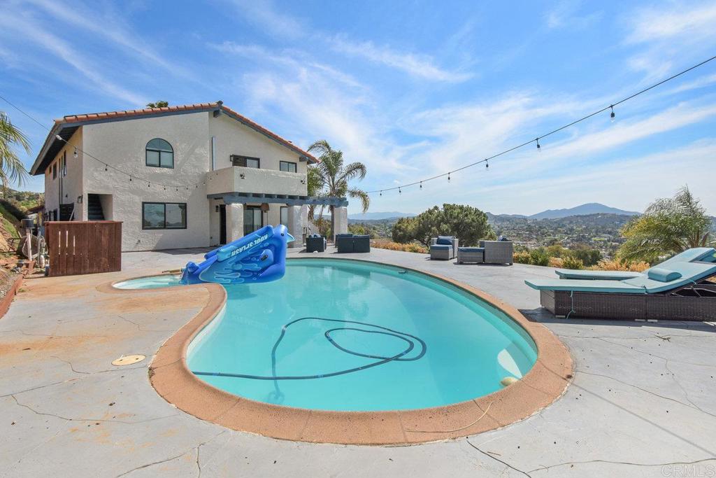 2044 Eula Lane