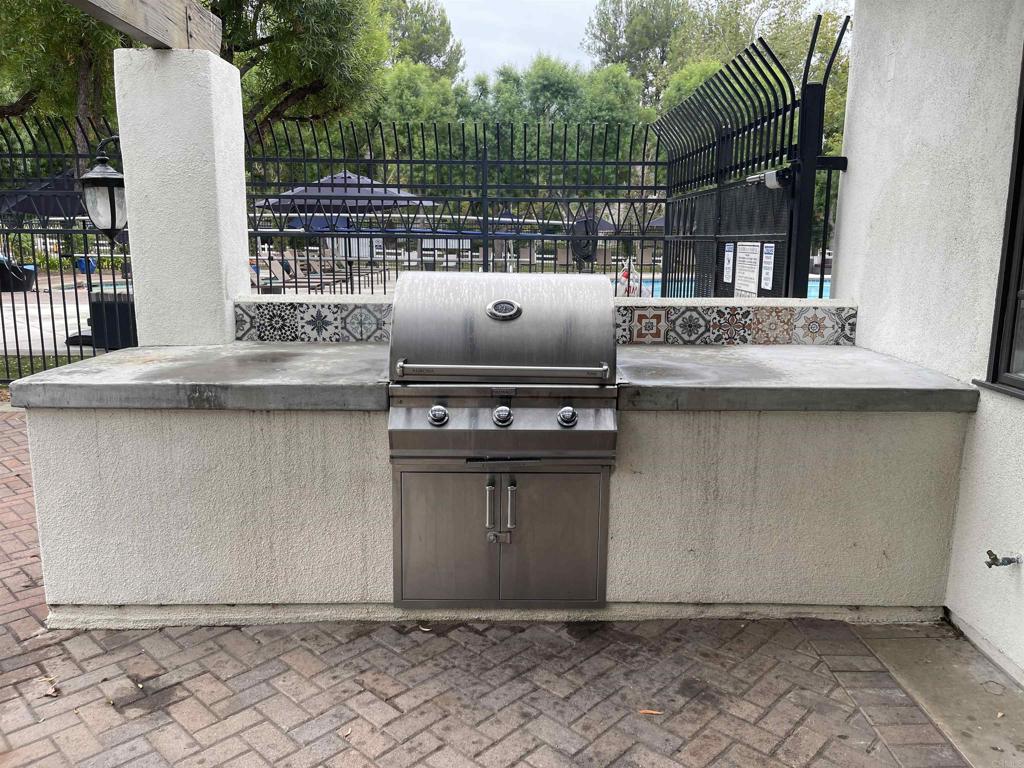 2217 Orange Grove Place