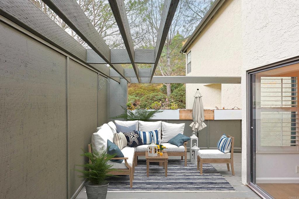 1222 River Glen Row 65