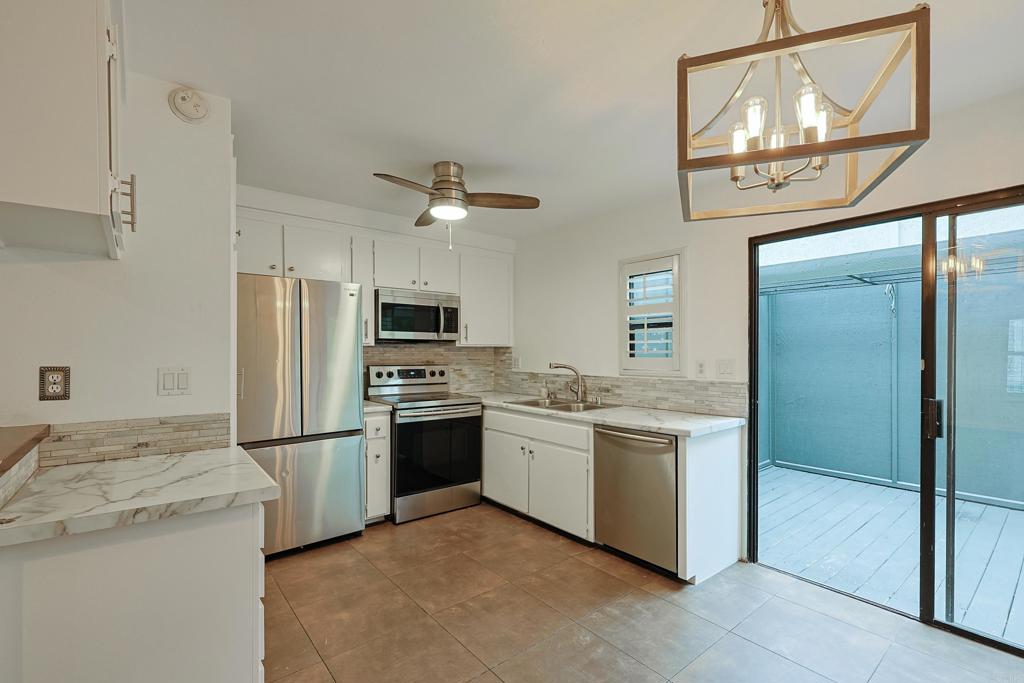 1222 River Glen Row 65