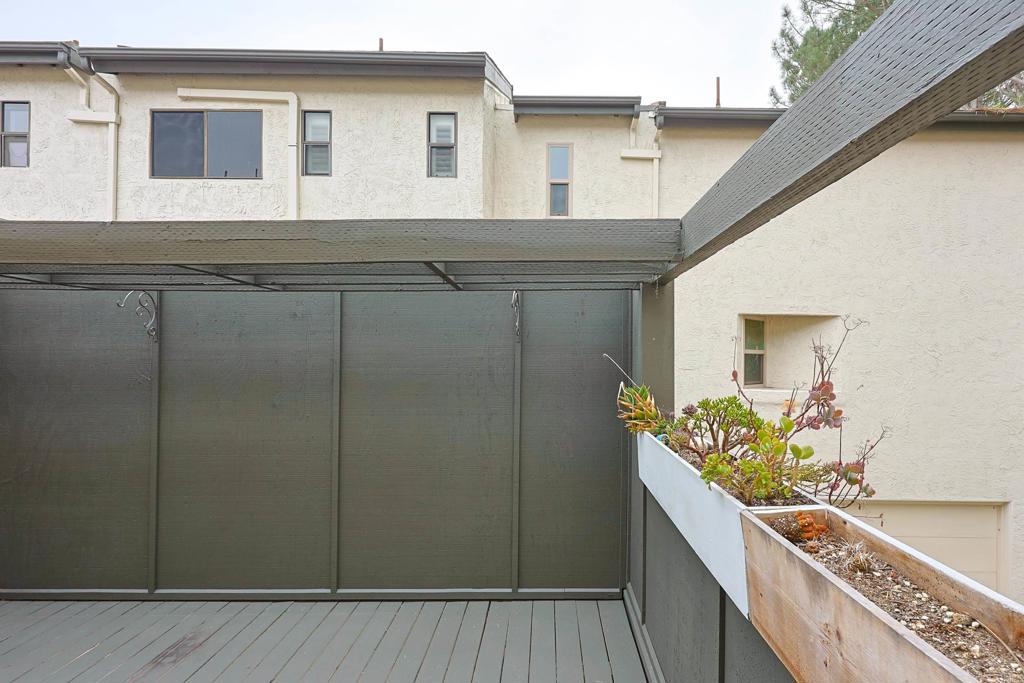 1222 River Glen Row 65